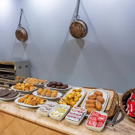 阿里萨斯城市之家酒店 2*