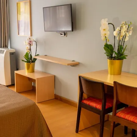 Faranda Alisas Santander, Ascend Collection Szálloda 2*